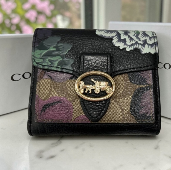 Coach Handbags - Coach Georgie Small Wallet in Signature Canvas with Kaffe Fassett Print